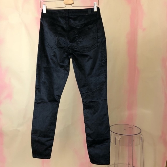 7 For all Mankind Velvet Ankle Skinny in Navy Jean - Picture 5 of 8